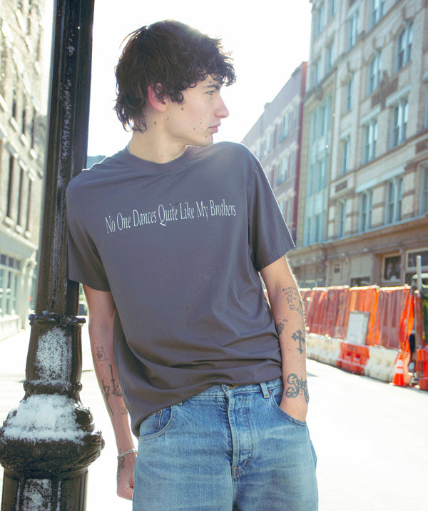 NO ONE DANCES TEE