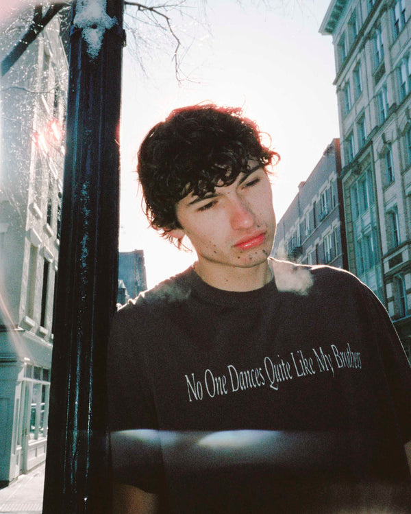 NO ONE DANCES TEE